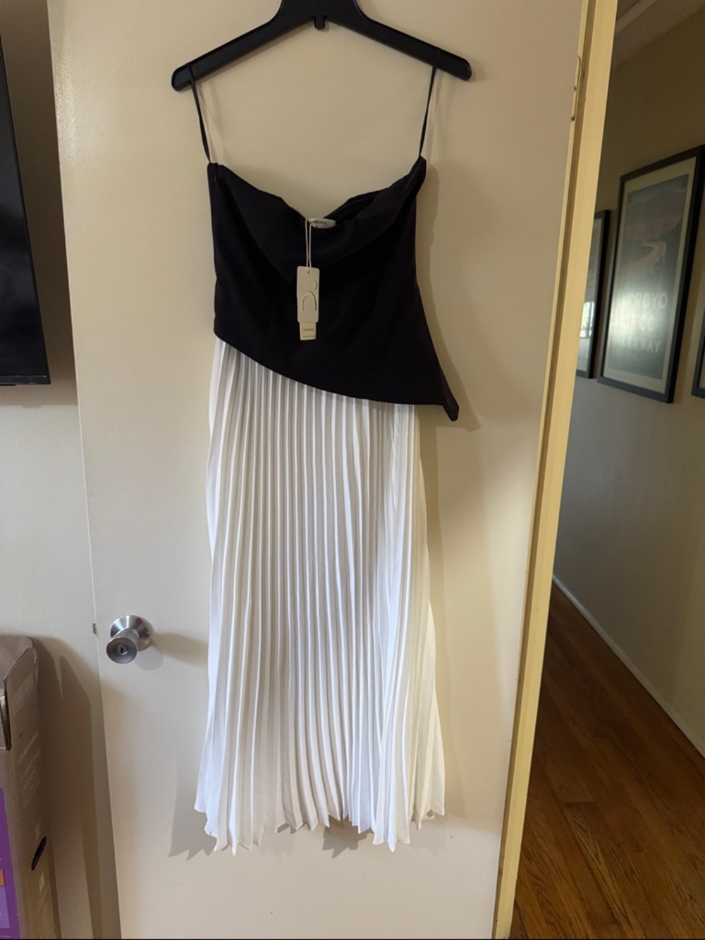 Commense Black and White Strapless Midi Skirt